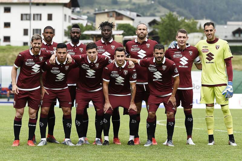 CLB Torino: Lịch sử đội bóng chuyên nghiệp thành Turin 7 CLB này sử dụng ba màu áo chính trong trang phục thi đấu của mình