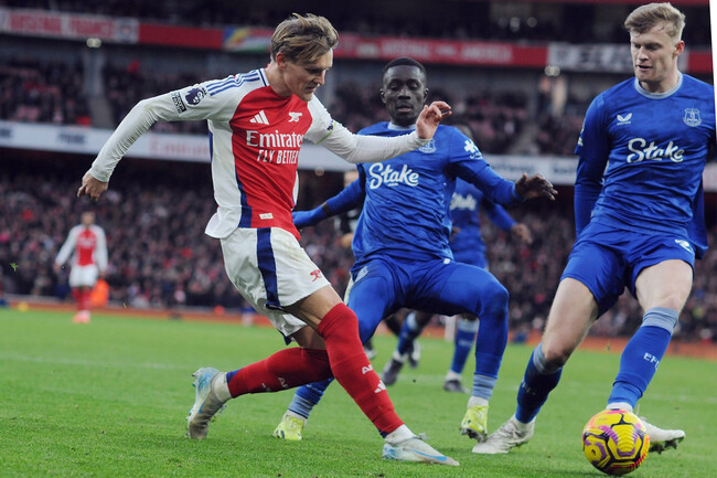 Màn so tài Everton vs Arsenal