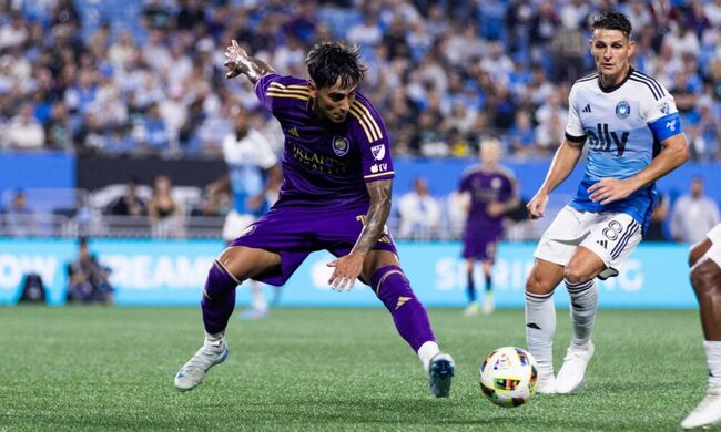 MarkThor MLSCupPlayoffs Round1 CharlotteFCvOCSC 110124 OCOP8094 1000x600 1