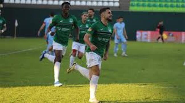 Màn so tài Egnatia vs Breidablik